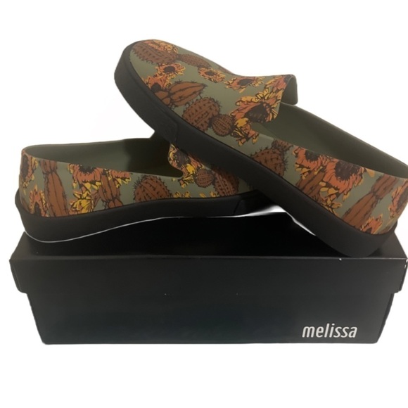 Melissa Slip On Sneaker - Picture 3 of 3